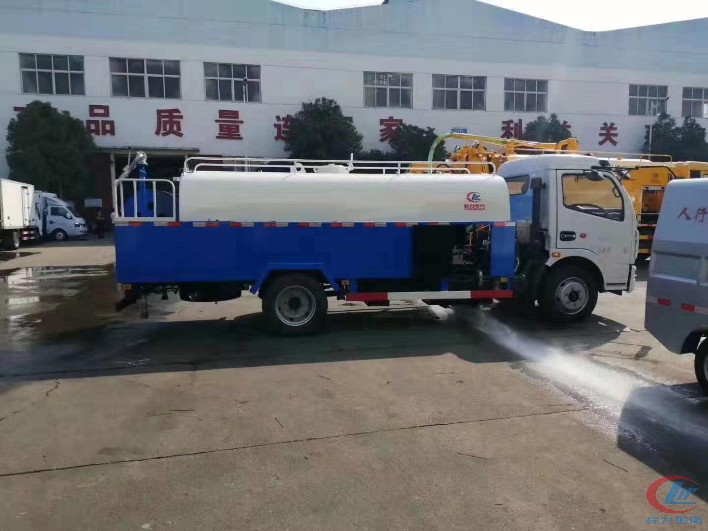 J9九游会东风多利卡D7高压清洗车